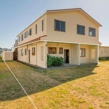 Cosy At Cooks - Cooks Beach Downstairs Unit Exterior foto