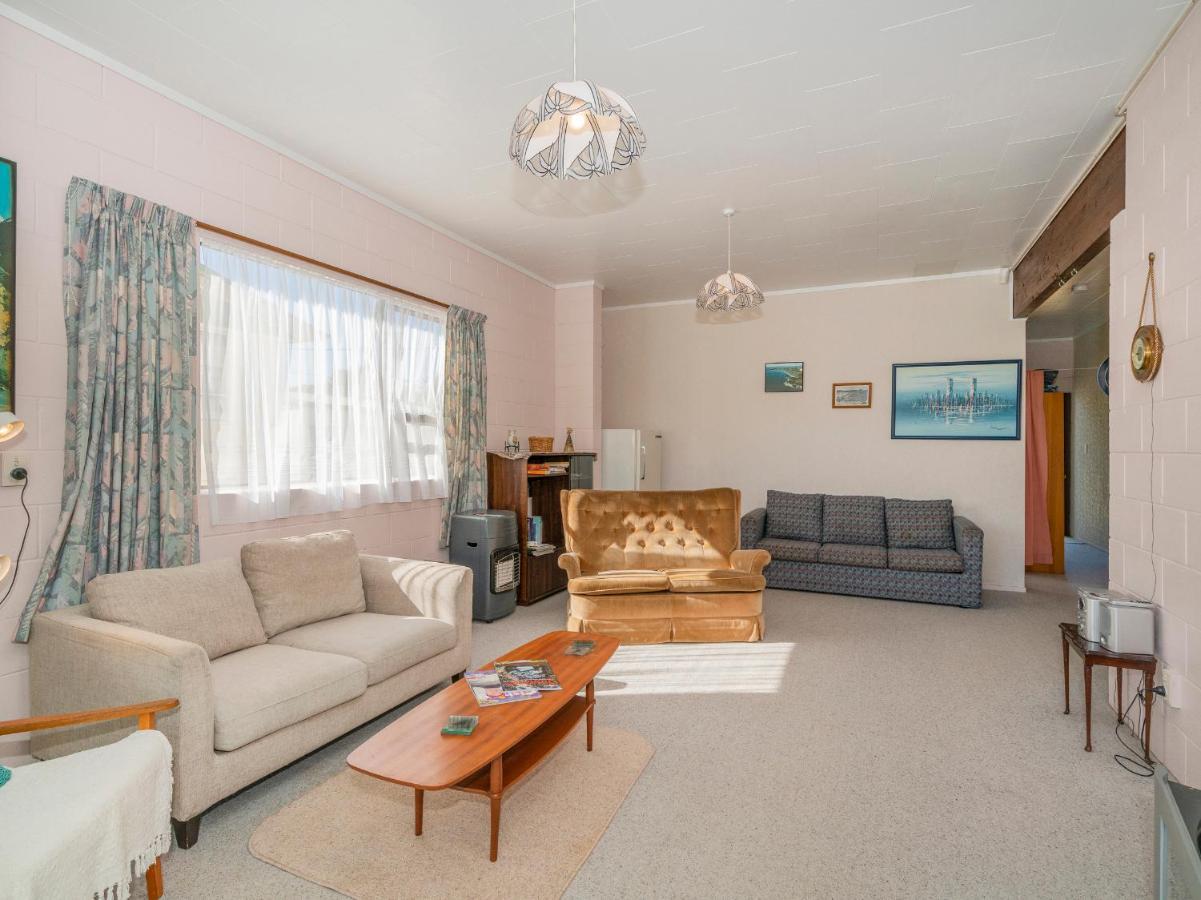 Cosy At Cooks - Cooks Beach Downstairs Unit Exterior foto