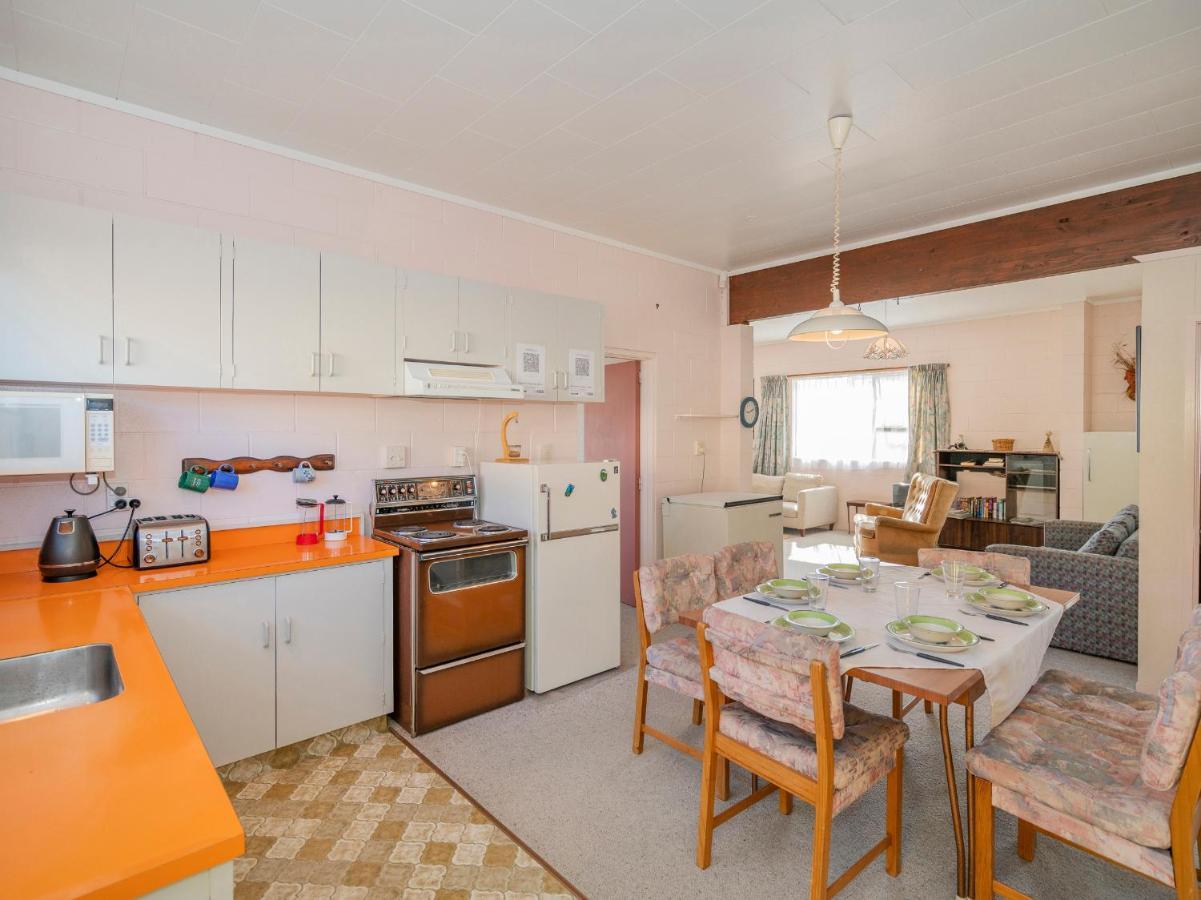 Cosy At Cooks - Cooks Beach Downstairs Unit Exterior foto