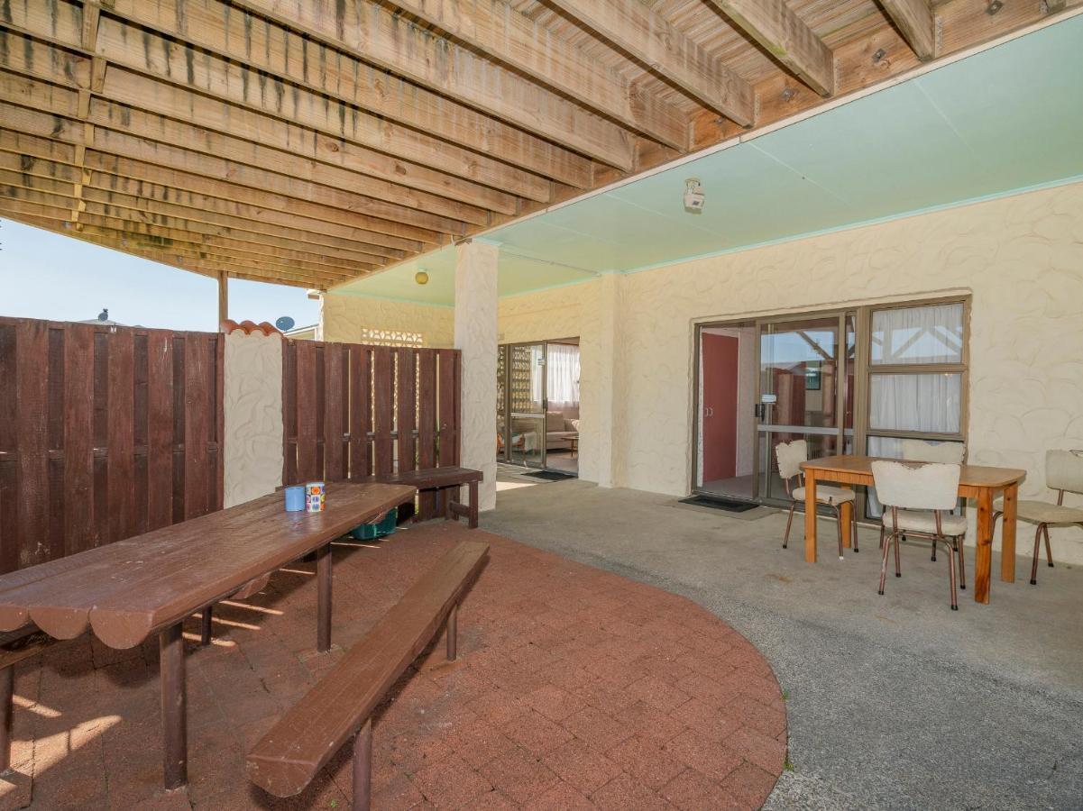 Cosy At Cooks - Cooks Beach Downstairs Unit Exterior foto