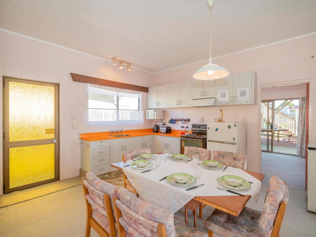 Cosy At Cooks - Cooks Beach Downstairs Unit Exterior foto